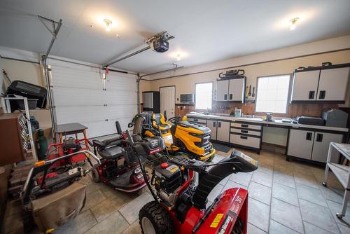 120 Wattsville Road, Cranbrook, BC - Indoor Photo Showing Garage