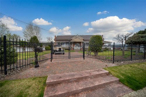 120 Wattsville Road, Cranbrook, BC - Outdoor