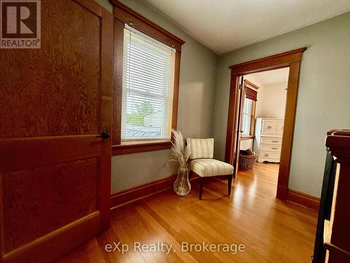 99 6 Concession, Brockton, ON - Indoor Photo Showing Other Room