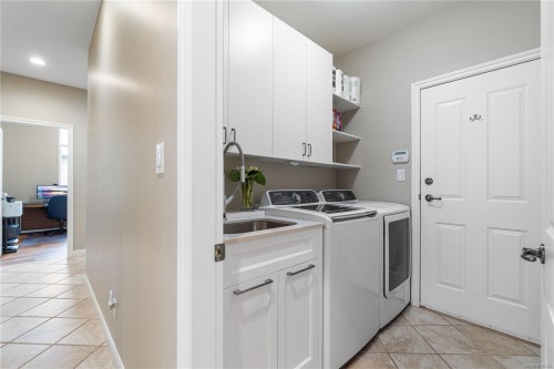 1390 Gabriola Dr, Parksville, BC 