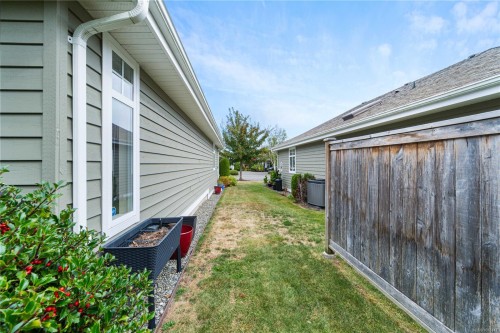 1390 Gabriola Dr, Parksville, BC 