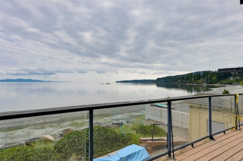 5037 Cordova Bay Rd, Saanich, BC 