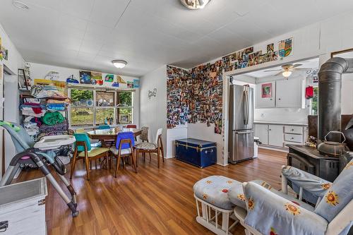 Salon - 25  - 29 Ch. Lépine, Val-Des-Lacs, QC - Indoor