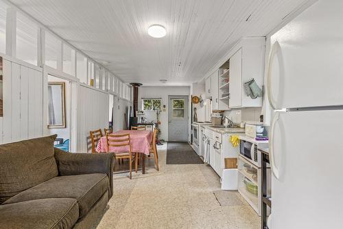 Cuisine - 25  - 29 Ch. Lépine, Val-Des-Lacs, QC - Indoor Photo Showing Living Room