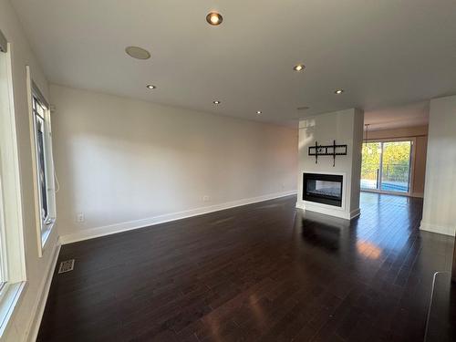 Salon - 118 Rue De La Tortue, Gatineau (Aylmer), QC - Indoor Photo Showing Other Room With Fireplace