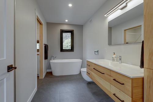 Salle de bains - 181 Mtée Du Coteau, Lantier, QC - Indoor Photo Showing Bathroom