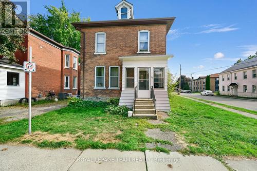 395 Henry Street W, Prescott, ON - Outdoor