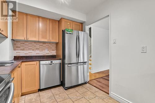 344 - 515 St Laurent Boulevard, Ottawa, ON - Indoor Photo Showing Kitchen With Stainless Steel Kitchen