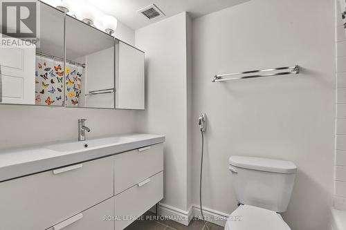 344 - 515 St Laurent Boulevard, Ottawa, ON - Indoor Photo Showing Bathroom