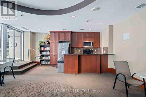 401 - 234 Rideau Street, Ottawa, ON - Indoor Photo Showing Kitchen
