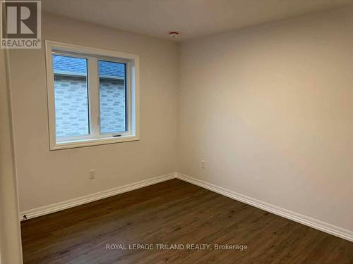 14 Harrow Lane, St. Thomas, ON - Indoor Photo Showing Other Room