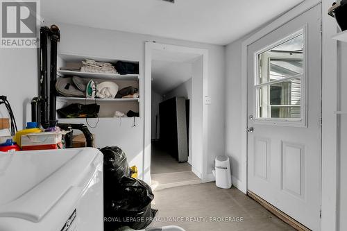 318 Sydenham Street, Kingston (East Of Sir John A. Blvd), ON - Indoor