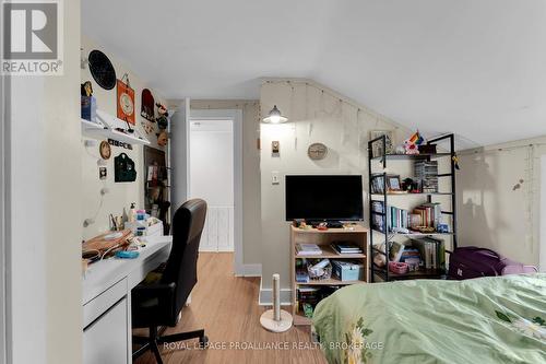 318 Sydenham Street, Kingston (East Of Sir John A. Blvd), ON - Indoor Photo Showing Bedroom