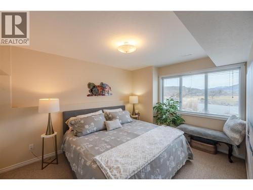 11702 Golf Course Drive, Osoyoos, BC - Indoor Photo Showing Bedroom