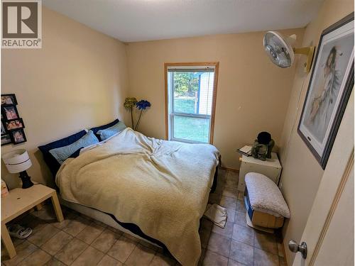 5060 Tatlow Road, Salmon Arm, BC - Indoor Photo Showing Bedroom