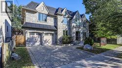 112 CENTRE AVENUE  Toronto, ON M2M 2L8