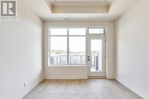 407 - 123 Maurice Drive, Oakville, ON - Indoor Photo Showing Other Room