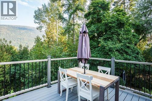 2758 Leecrest Road, Nelson, BC - Outdoor With Deck Patio Veranda