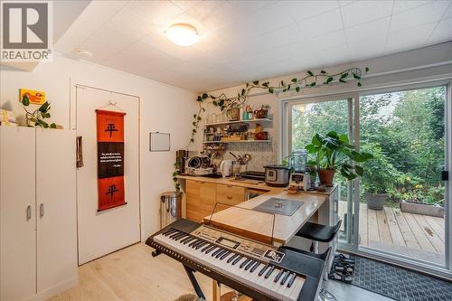 2758 Leecrest Road, Nelson, BC - Indoor