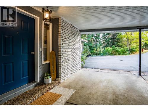 2758 Leecrest Road, Nelson, BC - Outdoor With Exterior