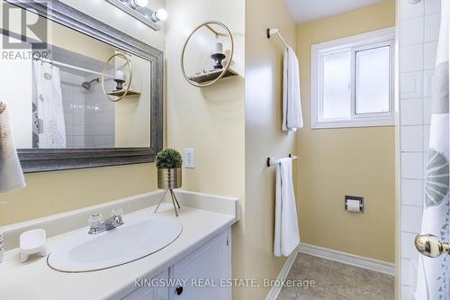 21 Tralee Street, Brampton, ON - Indoor Photo Showing Bathroom