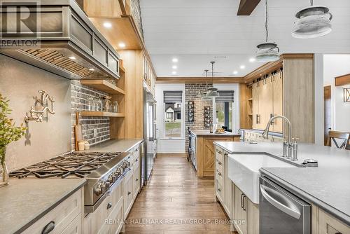 55 De La Seignerie Estates E, Champlain, ON - Indoor Photo Showing Kitchen