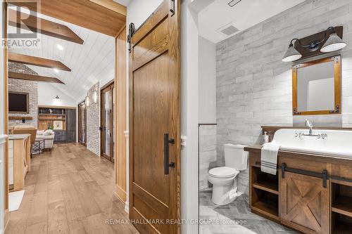 55 De La Seignerie Estates E, Champlain, ON - Indoor Photo Showing Bathroom