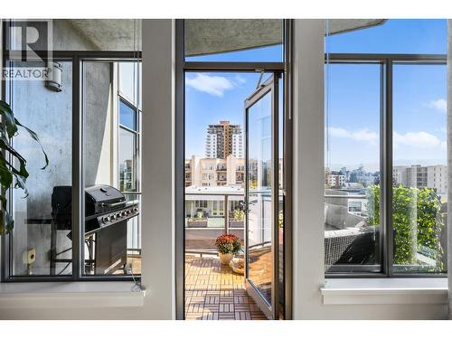 1329 Ellis Street Unit# 304, Kelowna, BC - Indoor Photo Showing Other Room