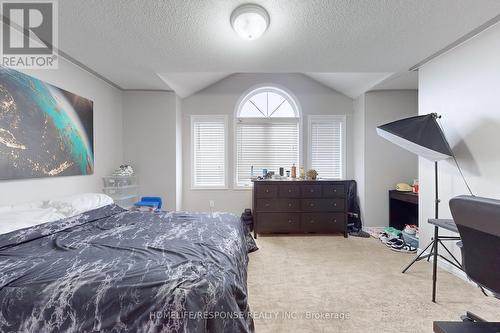 846 Groveland Avenue, Oshawa, ON - Indoor Photo Showing Bedroom