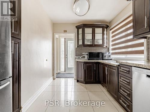 7 Willsteven Drive, Toronto, ON - Indoor Photo Showing Kitchen