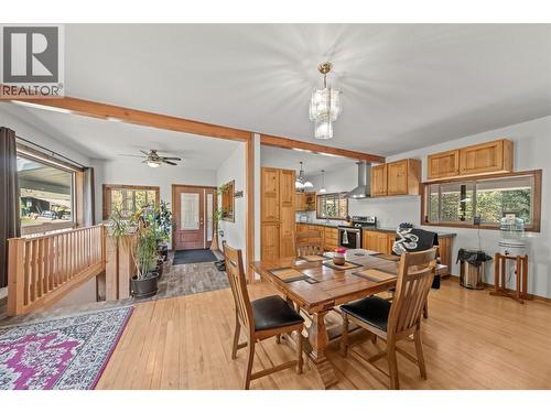 2510 Samuelson Road, Sicamous, BC - Indoor Photo Showing Dining Room