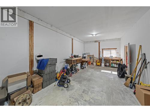 2510 Samuelson Road, Sicamous, BC - Indoor