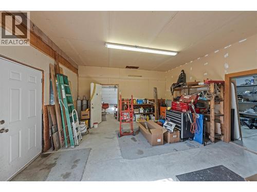 2510 Samuelson Road, Sicamous, BC - Indoor