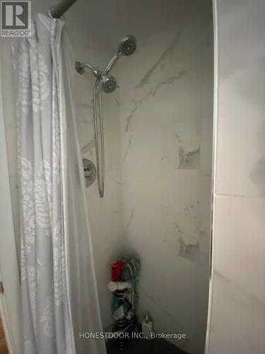 Unit 3 Shower - 103 Victoria Avenue S, Hamilton, ON - Indoor Photo Showing Bathroom