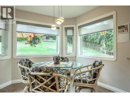 8905 Orchard Ridge Drive, Coldstream, BC - Indoor Photo Showing Dining Room