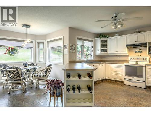 8905 Orchard Ridge Drive, Coldstream, BC - Indoor Photo Showing Kitchen