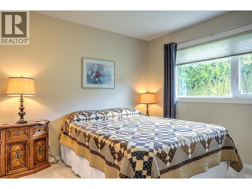 8905 Orchard Ridge Drive, Coldstream, BC - Indoor Photo Showing Bedroom