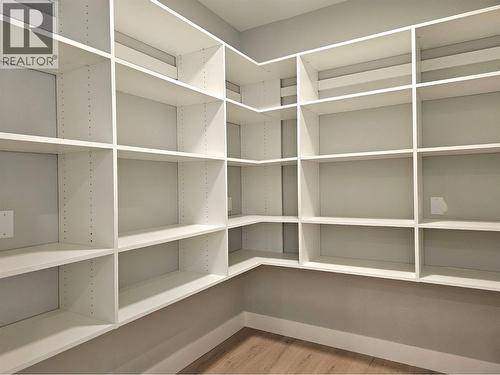 757 Barnaby Road Unit# 3, Kelowna, BC - Indoor With Storage