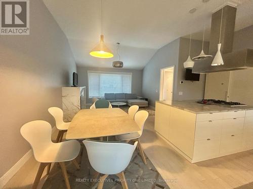 2486 Edenhurst Drive, Mississauga, ON - Indoor Photo Showing Dining Room