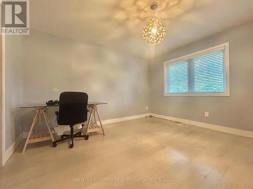 2486 Edenhurst Drive, Mississauga, ON - Indoor