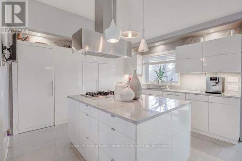 2486 Edenhurst Drive, Mississauga, ON - Indoor Photo Showing Kitchen