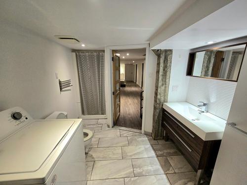 Bathroom - 1-2840 Av. Laurier E., Montréal (Rosemont/La Petite-Patrie), QC - Indoor