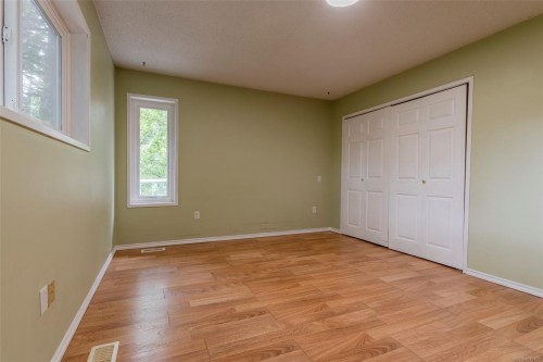 6011 Mary St, Duncan, BC 