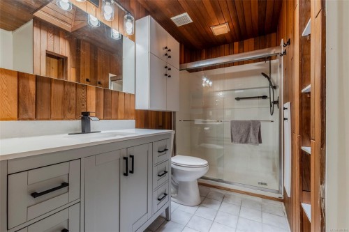 6011 Mary St, Duncan, BC 