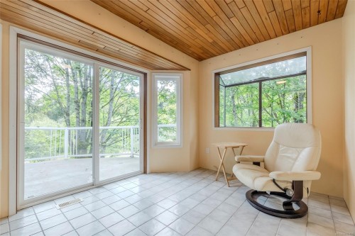 6011 Mary St, Duncan, BC 