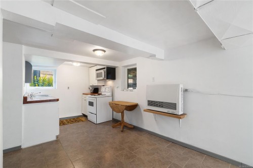 125 Harewood Rd, Nanaimo, BC 