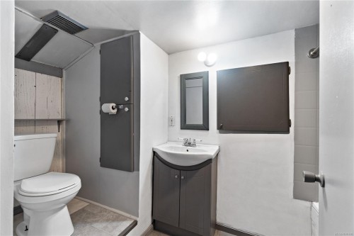 125 Harewood Rd, Nanaimo, BC 