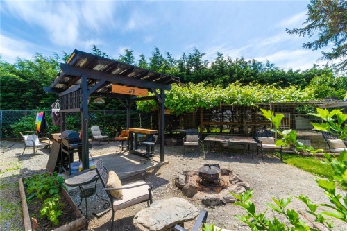 125 Harewood Rd, Nanaimo, BC 