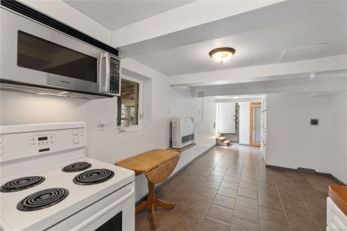 125 Harewood Rd, Nanaimo, BC 