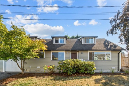 222 Morison Ave, Parksville, BC 